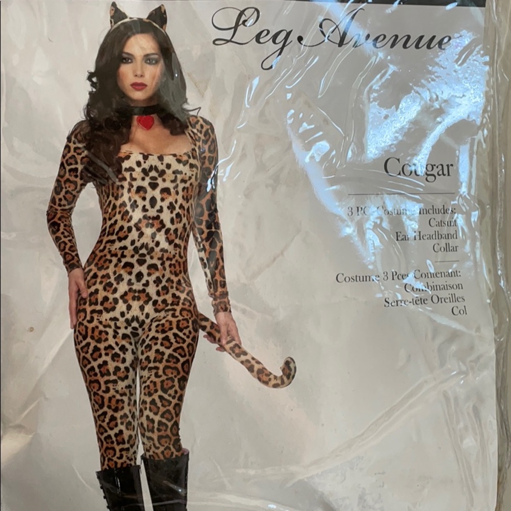Womens Cougar costume size M/L